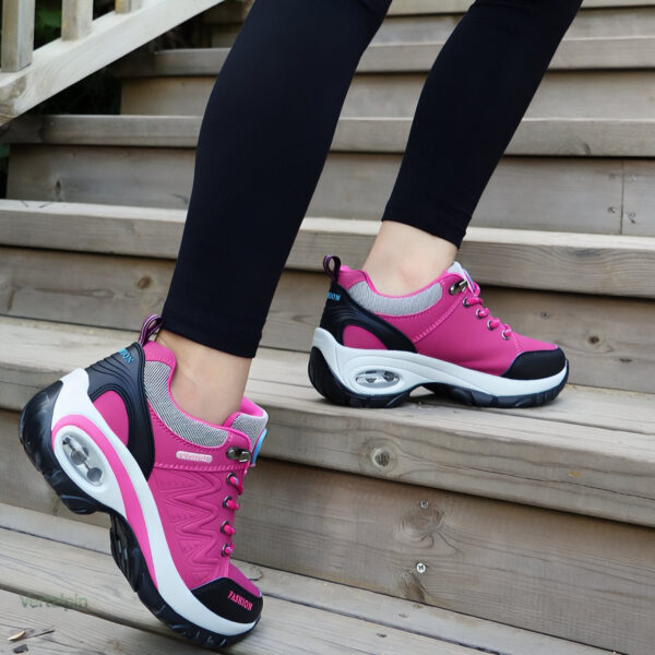Chaussure de randonnée femme, adhérence et confort