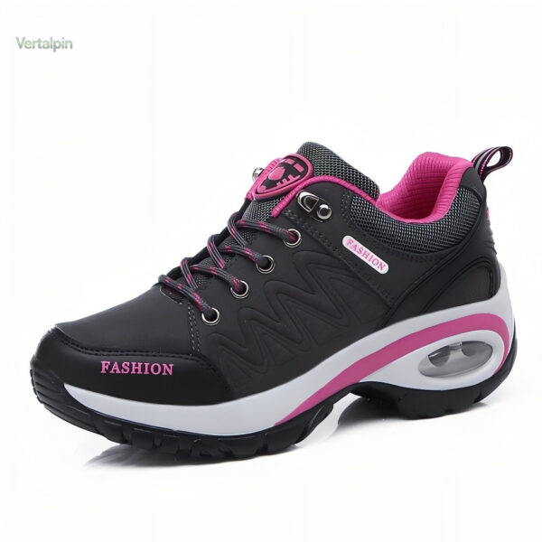 Chaussure de marche femme, idéale pour l'aventure