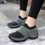 Chaussures féminines de randonnée sans système de lacets