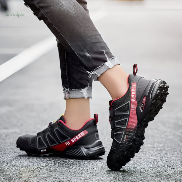 Chaussure de marche robuste pour homme