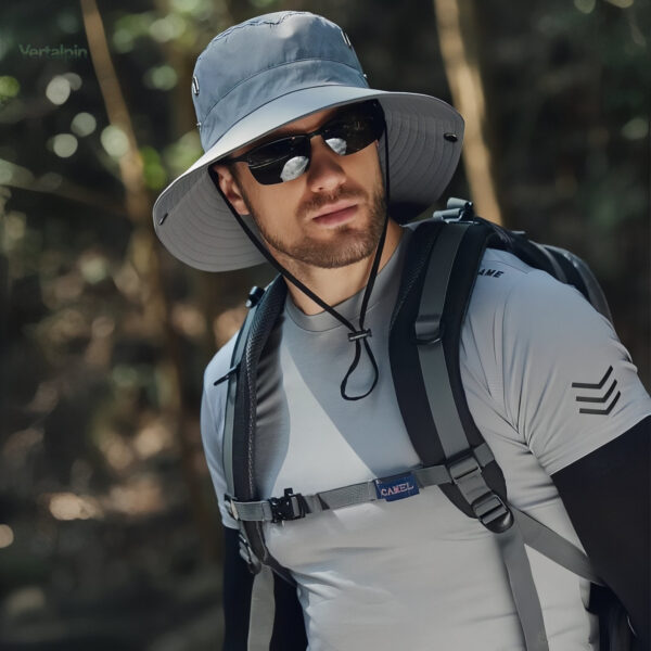 Chapeau de randonnée avec large bord pour une meilleure ombre