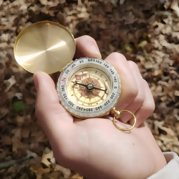 Boussole de randonnée au design rétro et élégant