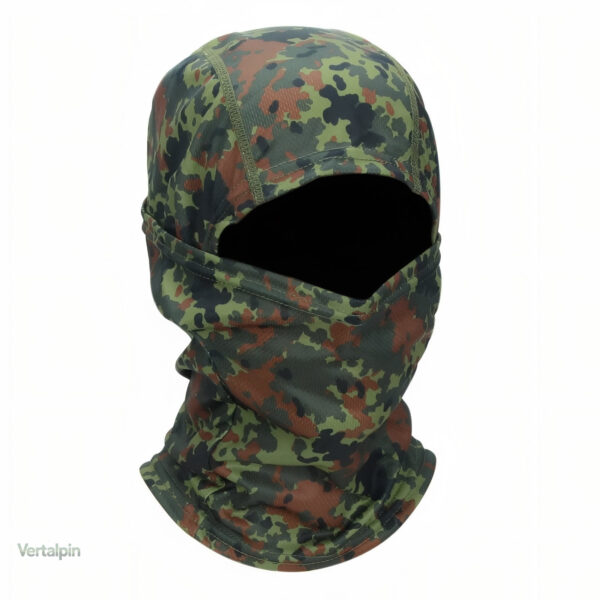 Cagoule militaire offrant un bon maintien