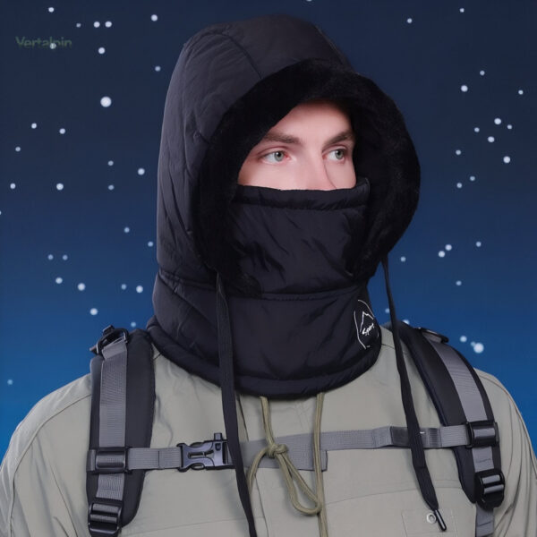 Cagoule avec ouverture pour les yeux et la bouche