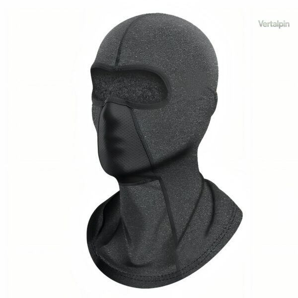 Cagoule chaude pour les passionnés de trekking d'hiver