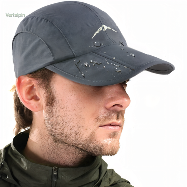 Chapeau de randonnée imperméable adapté aux aventures extérieures