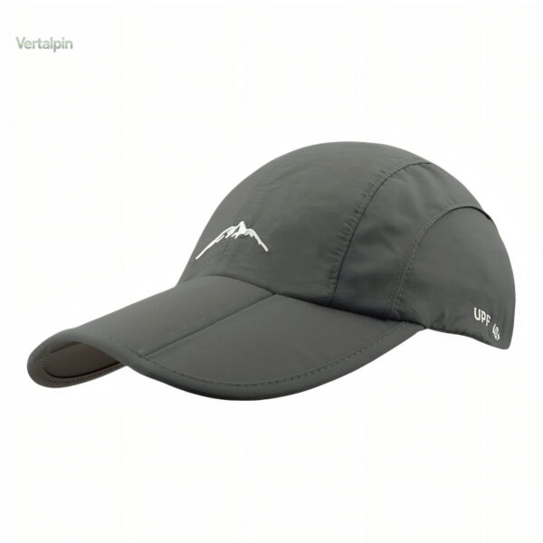 Accessoire de randonnée : chapeau résistant et étanche