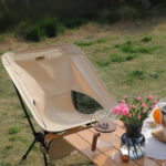 Chaise portable au design ergonomique pour le confort