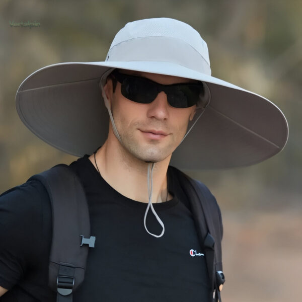 Chapeau de randonnée avec protection solaire
