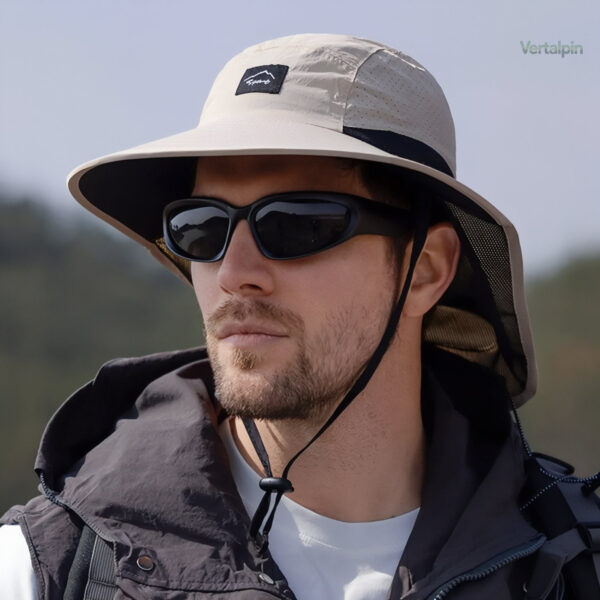 Chapeau léger avec protection arrière pour explorateurs