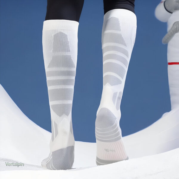 Chaussette longue randonnée, adaptée aux randonnées exigeantes