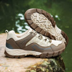Modèle de chaussures basses pour homme