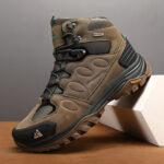Modèle homme de chaussure randonnée montagne