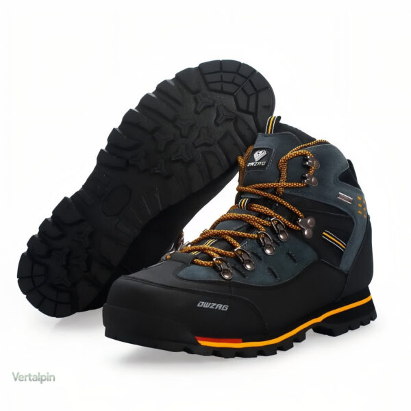 Chaussures adaptées aux terrains difficiles