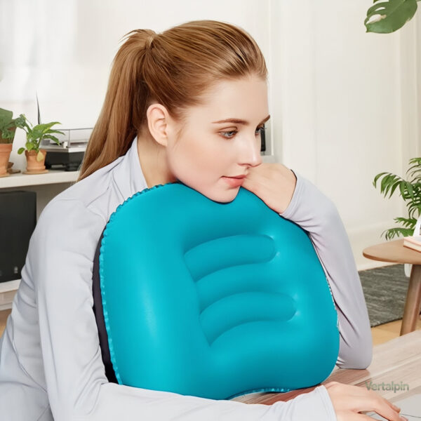 Coussin camping léger et facile à ranger pour vos aventures outdoor
