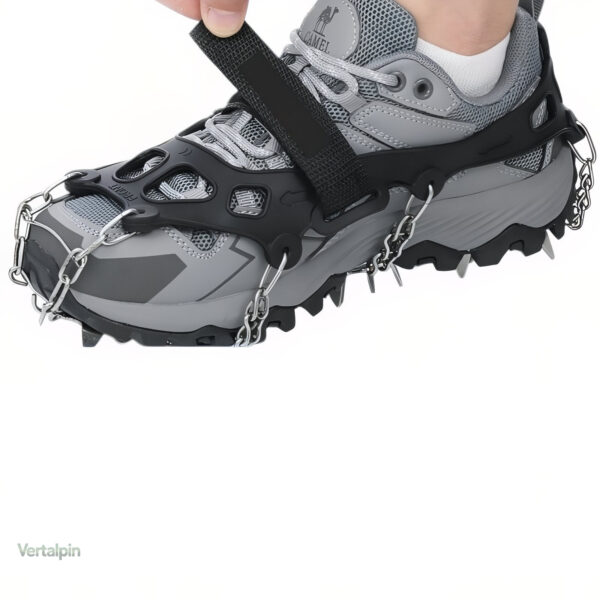 Crampons de randonnée 32 dents pour terrains glacés
