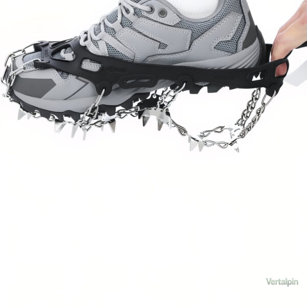 Equipement de randonnée : crampons glace 32 dents