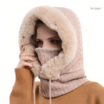 Écharpe capuche pour femme, style et confort en extérieur