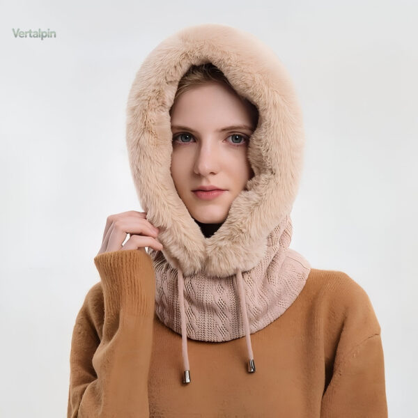 Solution de chaleur : écharpe capuche pour randonnée