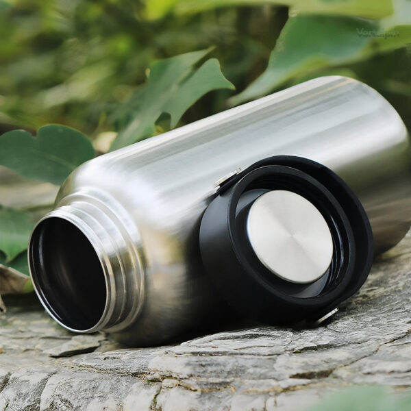 Gourde inox idéale pour les aventures en nature