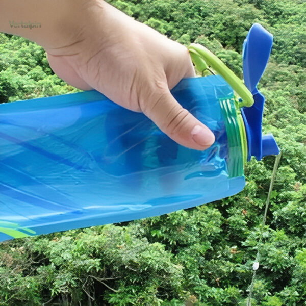 Accessoire de randonnée : gourde pliable 700ml