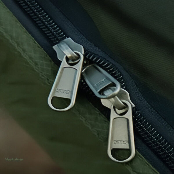Hamac de trekking avec couverture contre les moustiques