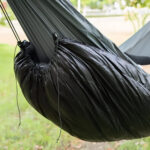 Hamac de couchage confortable pour nuits en nature