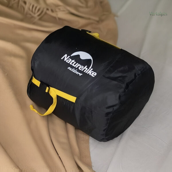 Sac de couchage léger avec housse de compression