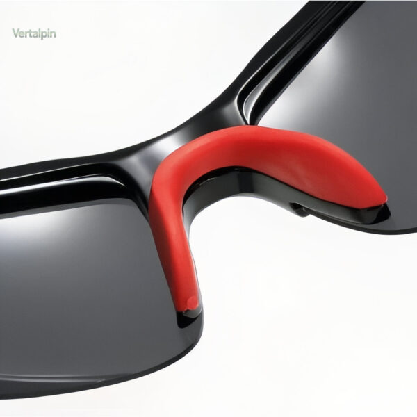 Lunettes résistantes pour randonnée en montagne