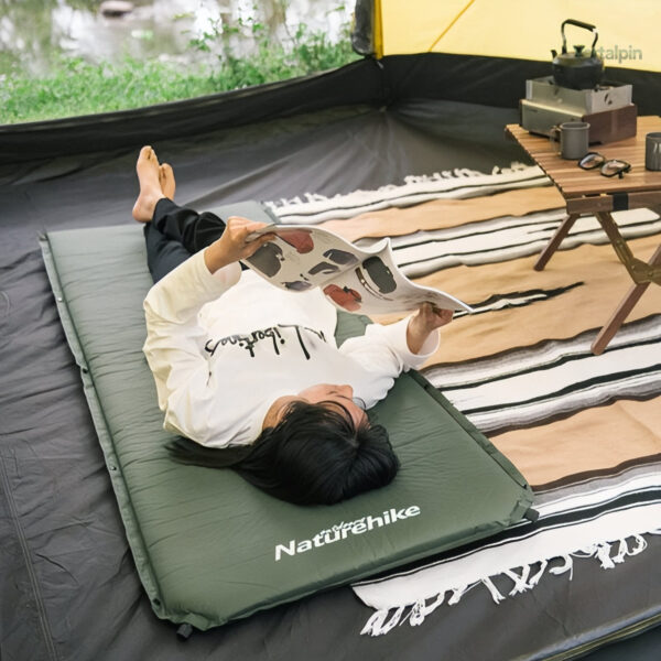 Matelas léger pour aventuriers en solo