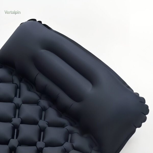 Confortable matelas gonflable pour aventuriers solo