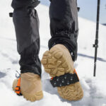 Crampons légers pour randonnées sur terrains difficiles