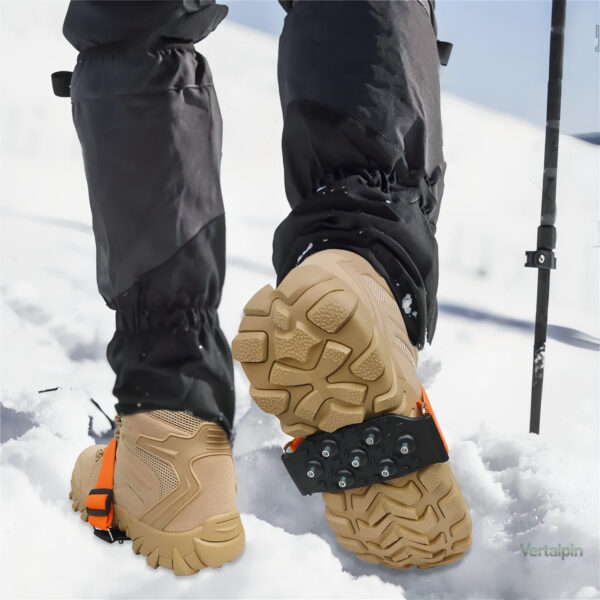 Crampons légers pour randonnées sur terrains difficiles