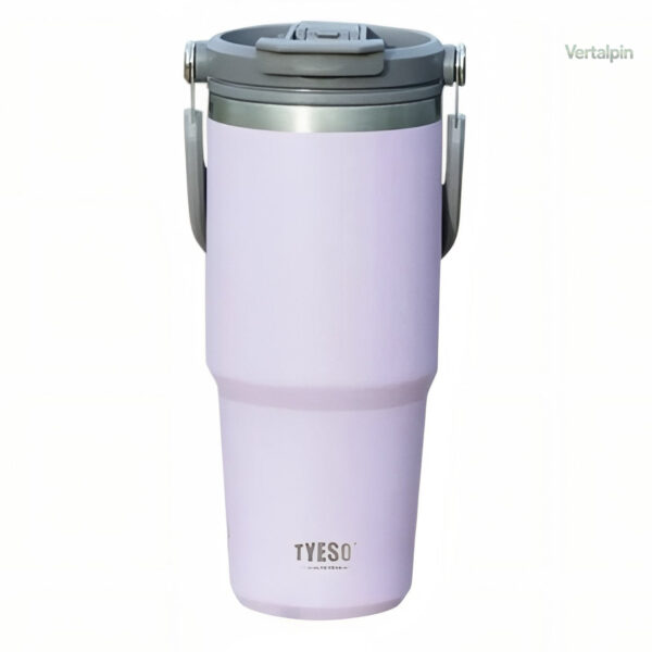 Accessoire de randonnée : mug isotherme avec facilité d'utilisation