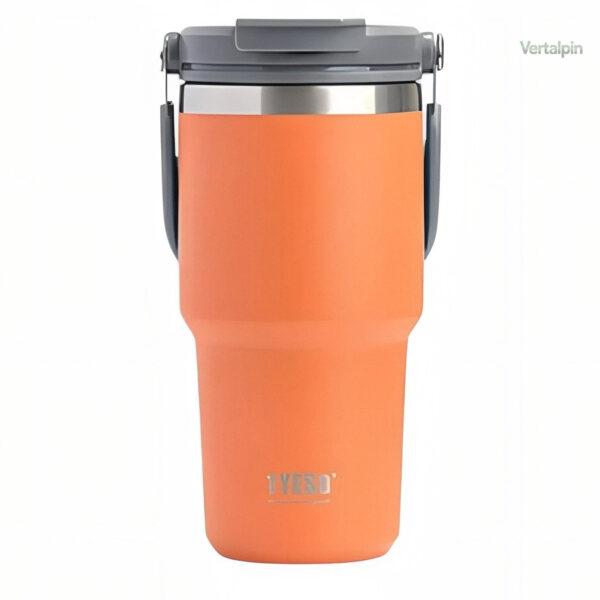 Pratique mug de randonnée avec système de bec innovant