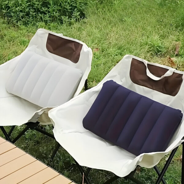 Oreiller ultra-léger pour les excursions en nature