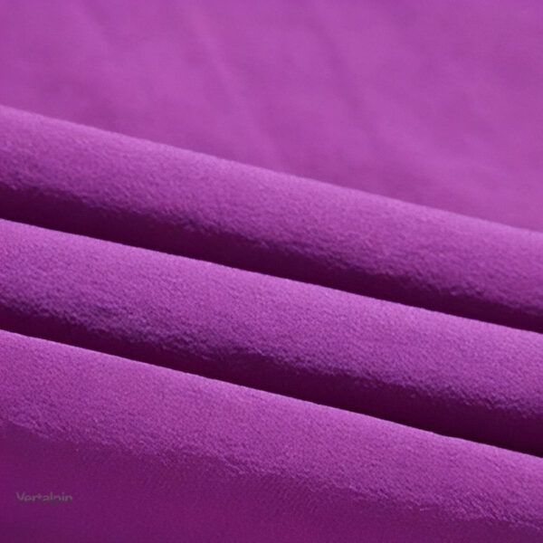 Pantalon randonnée femme en tissu adapté à la chaleur