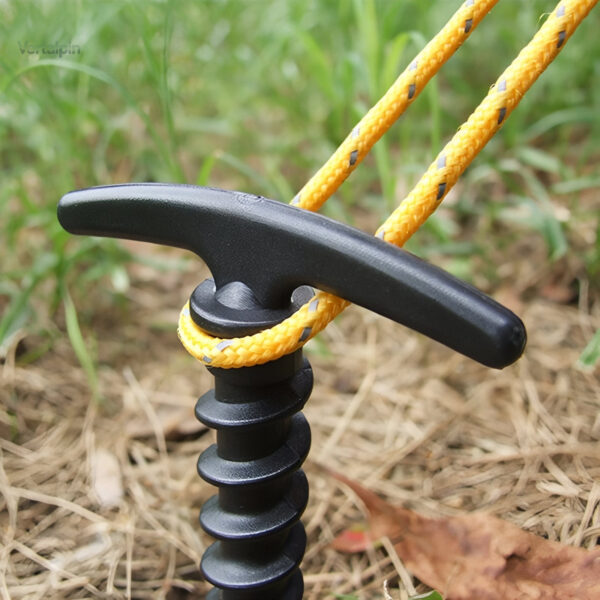 Accessoire de bivouac : piquets à visser en pack