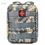 Trousse de secours organisée pour le plein air