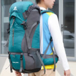 Sac à dos de trekking polyvalent, 70 litres de capacité