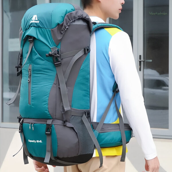 Sac à dos de trekking polyvalent, 70 litres de capacité