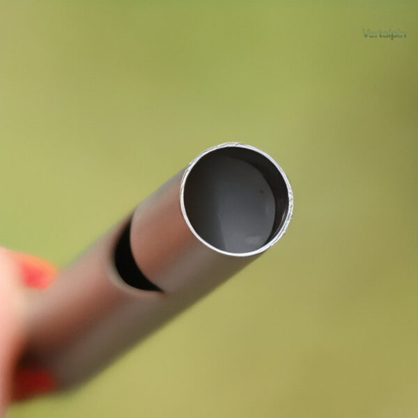 Sifflet de randonnée : utile et durable en titane