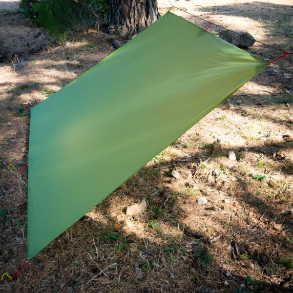 Accessoire de bivouac ultraléger pour les randonneurs
