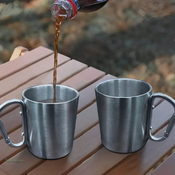 Outil pratique pour randonneurs : tasse en inox à accrocher