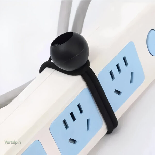 Accessoire de camping : tendeur de toile de tente