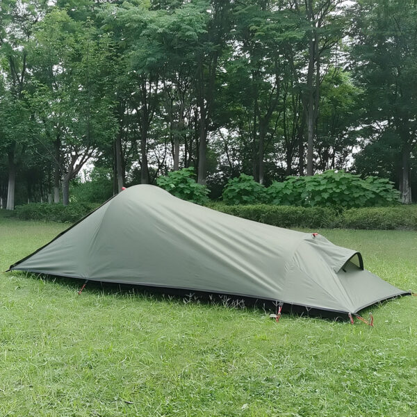 Tente de randonnée compacte pour un voyage léger