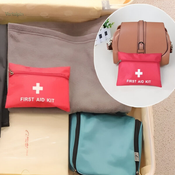 Kit de secours compact idéal pour les activités de plein air