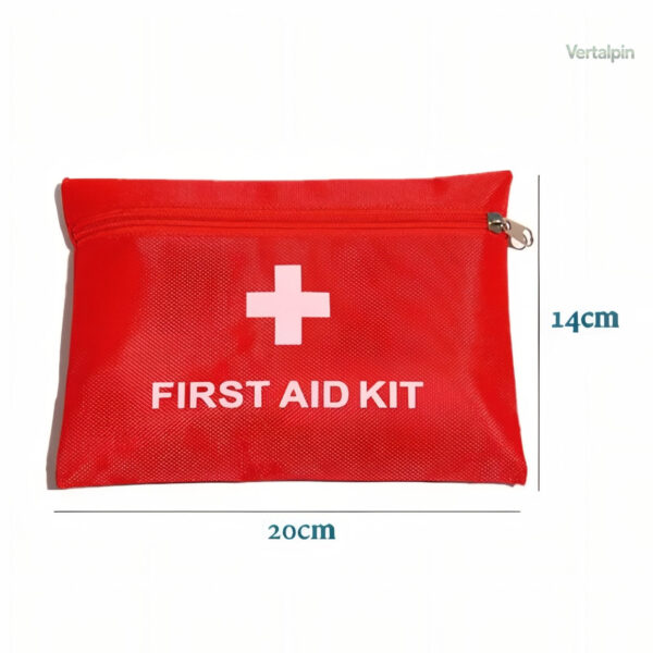 Trousse de premiers secours pour les aventuriers en randonnée
