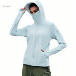 Veste Capuche Randonnée Femme, design pratique
