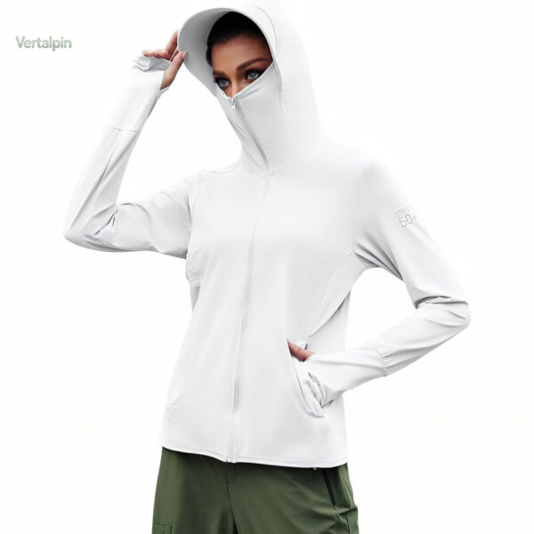 Protection solaire femme pour la randonnée